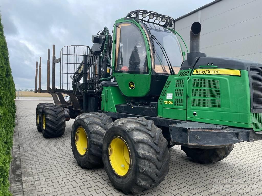 John Deere 1210 E Vyvážecí traktory