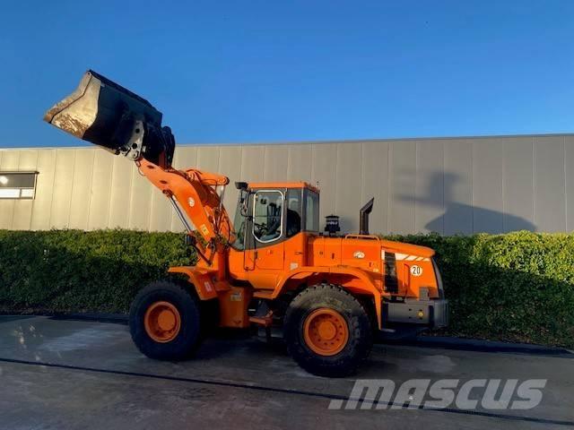 Doosan DL 200 Kolové nakladače