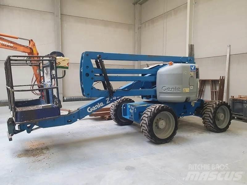 Genie Z45/25 Kloubové plošiny