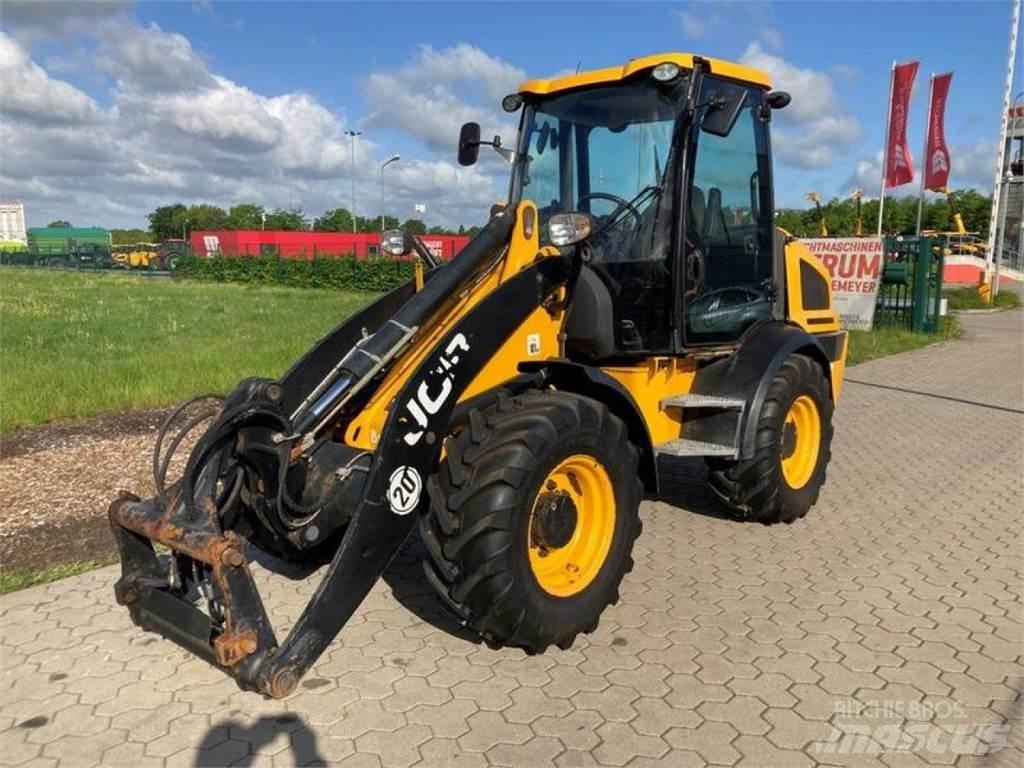 JCB 409 Kolové nakladače