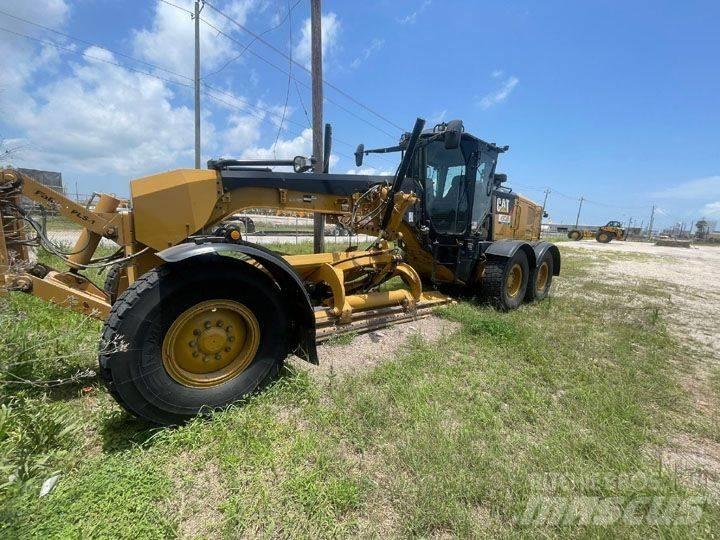 CAT 12 M 3 Grejdry