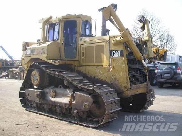CAT D8N Pásové dozery
