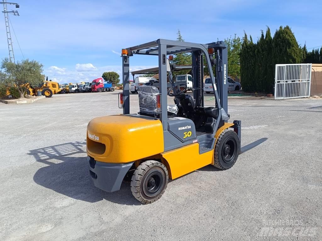 Komatsu FD30T-14 Další
