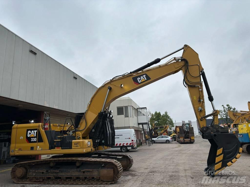 CAT 330 Pásová rýpadla