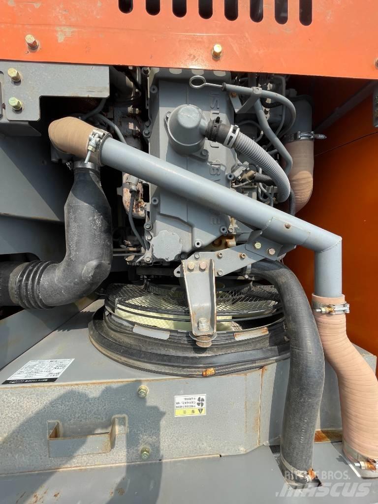 Hitachi ZX 200 Pásová rýpadla