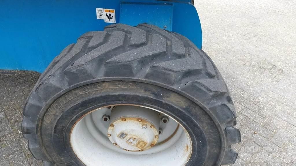 Genie S105 4X4X4 Teleskopické plošiny
