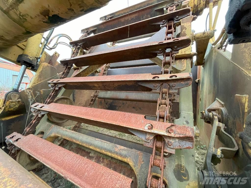 CAT 615 C Skrejpry