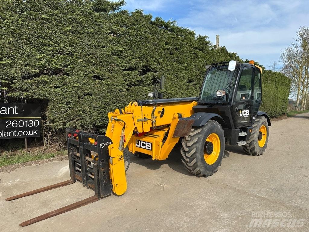 JCB 540-140 Teleskopické manipulátory
