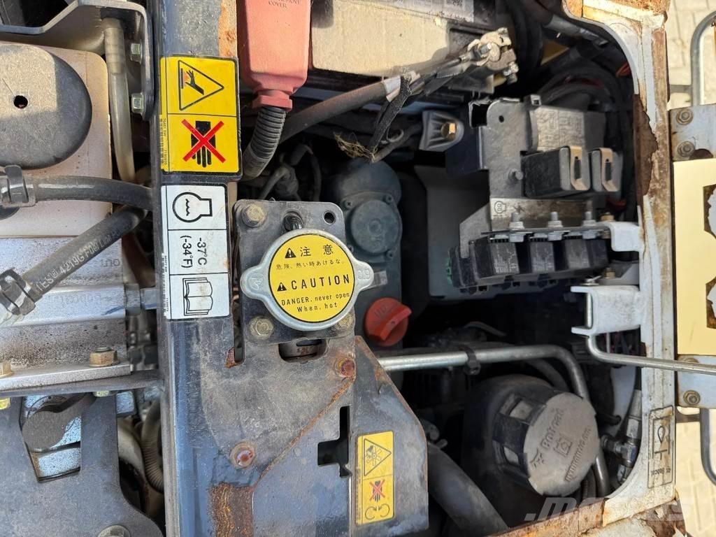 Bobcat E10 Mini rýpadla < 7t