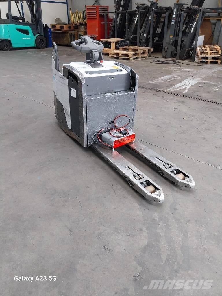 UniCarriers PLR200 Nízkozdvižný vozík s plošinou