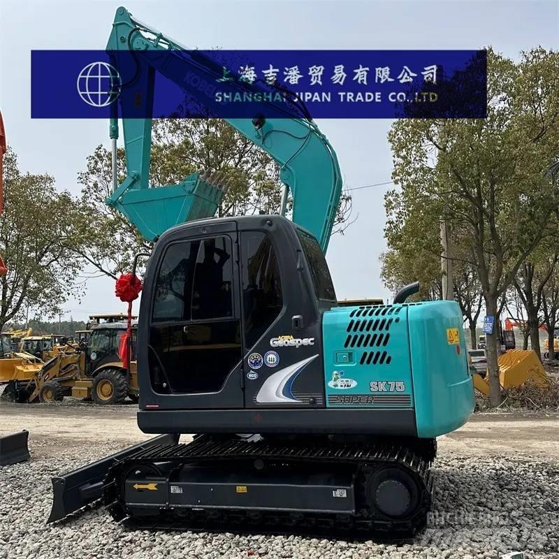 Kobelco SK 75 Midi rýpadla 7t - 12t