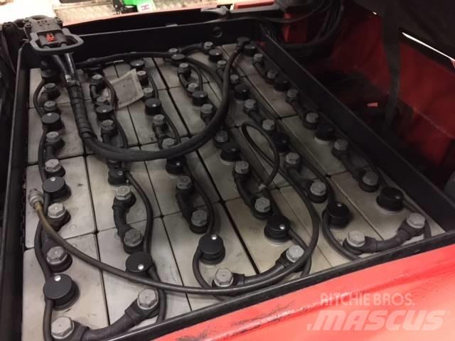 Linde E 20 PH - 02 Akumulátorové vozíky