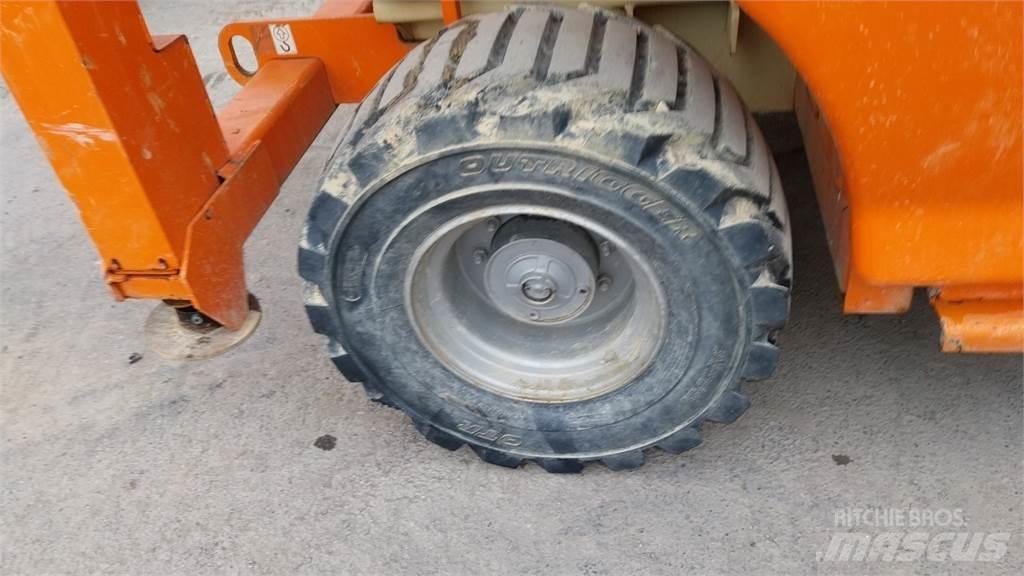 JLG 4394RT Nůžková zvedací plošina