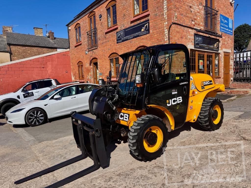 JCB 520-40 Teleskopické manipulátory