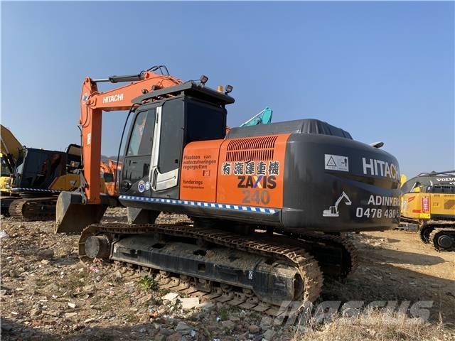 Hitachi zx240 Pásová rýpadla