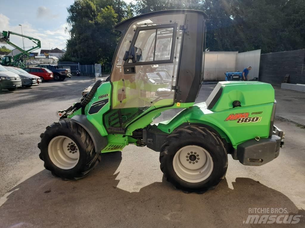 Avant 860i ROPS Manipulace s materiálem – ostatní