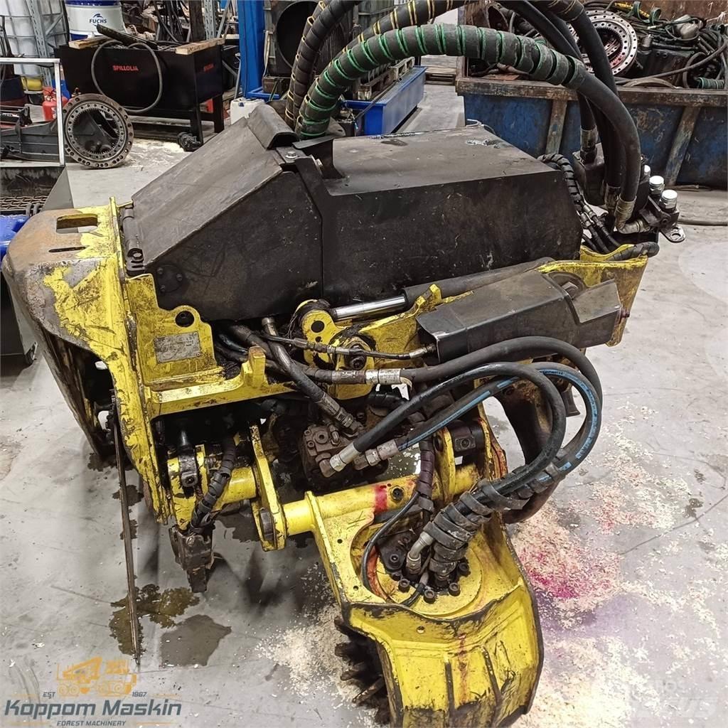 John Deere 415 Těžební hlavy