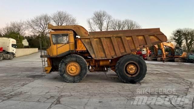 Aveling Barford RD40 Pevné dempry