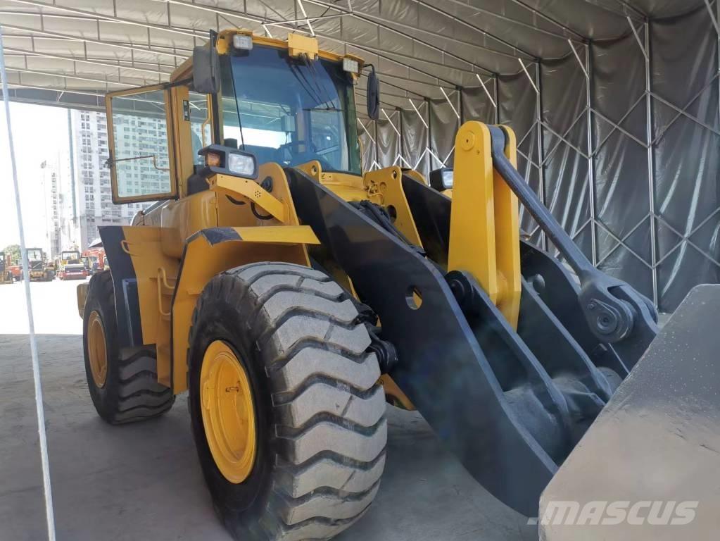Volvo L 120 E Kolové nakladače