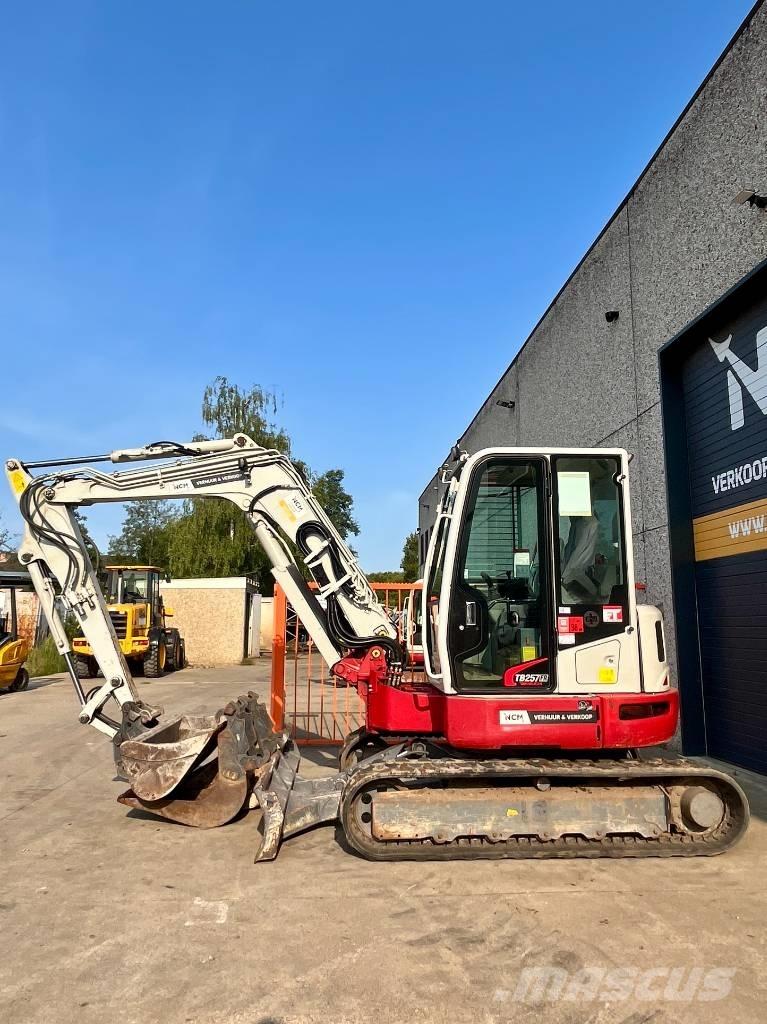 Takeuchi TB 257 FR Mini rýpadla < 7t