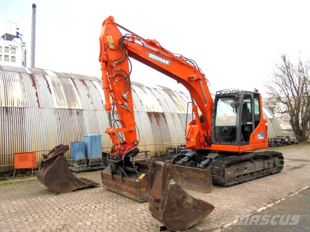 Doosan DX 140 LCR-3 Pásová rýpadla