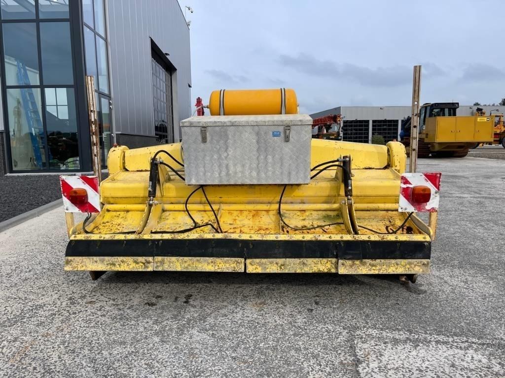 Bomag BSF 2500 Recyklátory asfaltu