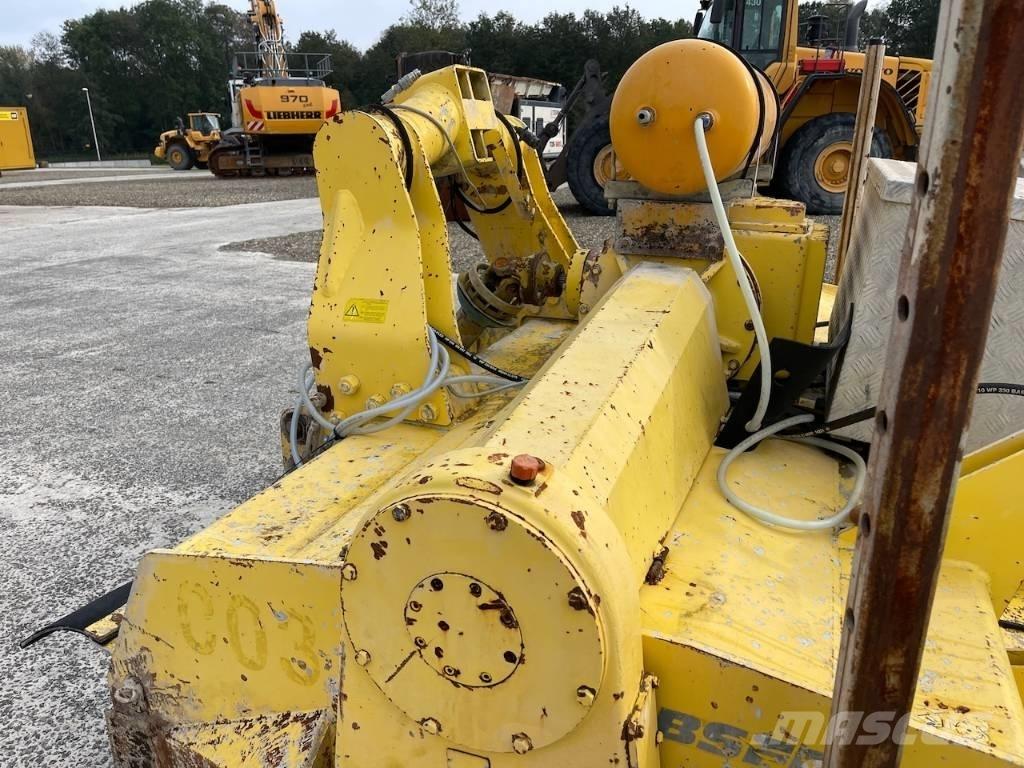 Bomag BSF 2500 Recyklátory asfaltu