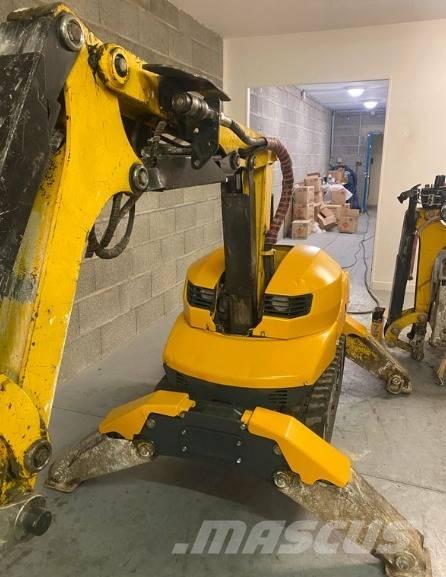 Brokk 110 Mini rýpadla < 7t