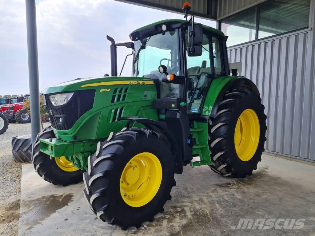 John Deere 6110 M Traktory