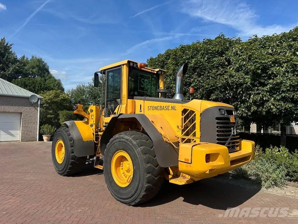 Volvo L120 F Kolové nakladače