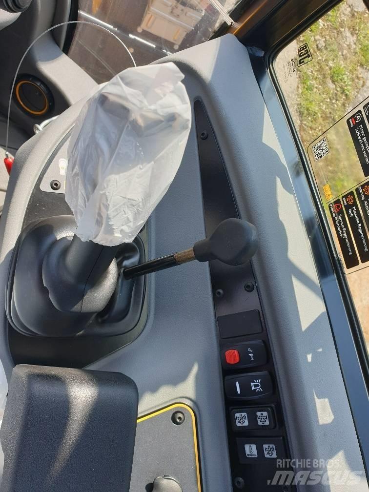 JCB 407 Kolové nakladače