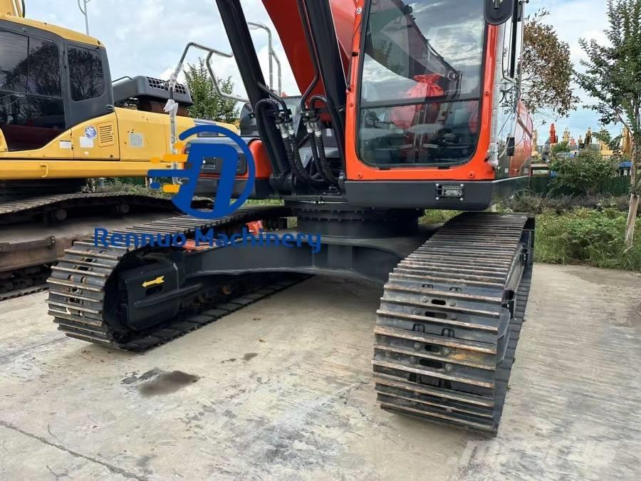 Doosan DX 340 Pásová rýpadla