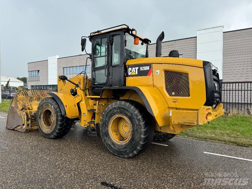 CAT 926 M Kolové nakladače