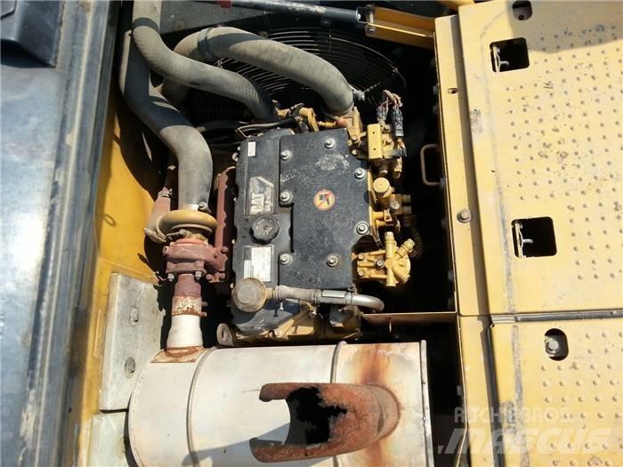 CAT 315 D Pásová rýpadla