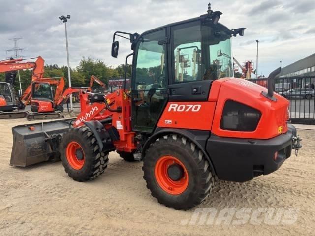 Kubota R 070 Kolové nakladače