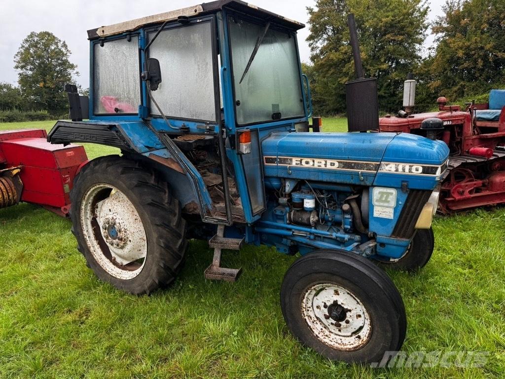 Ford 4110 series 2 Traktory