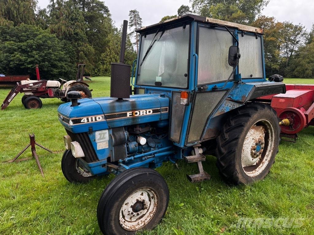Ford 4110 series 2 Traktory