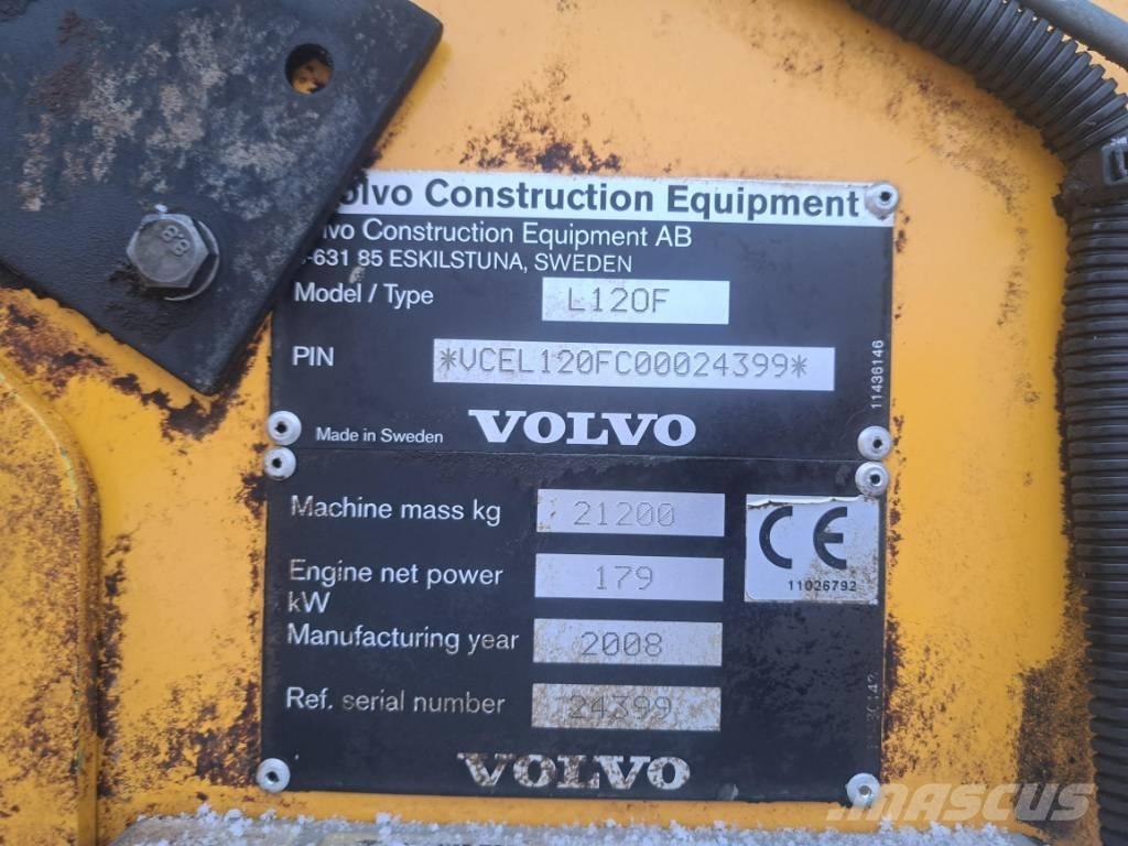 Volvo L 120 F Kolové nakladače