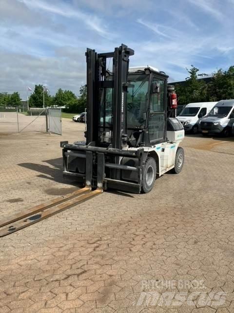 UniCarriers DX60-5 Dieselové vozíky