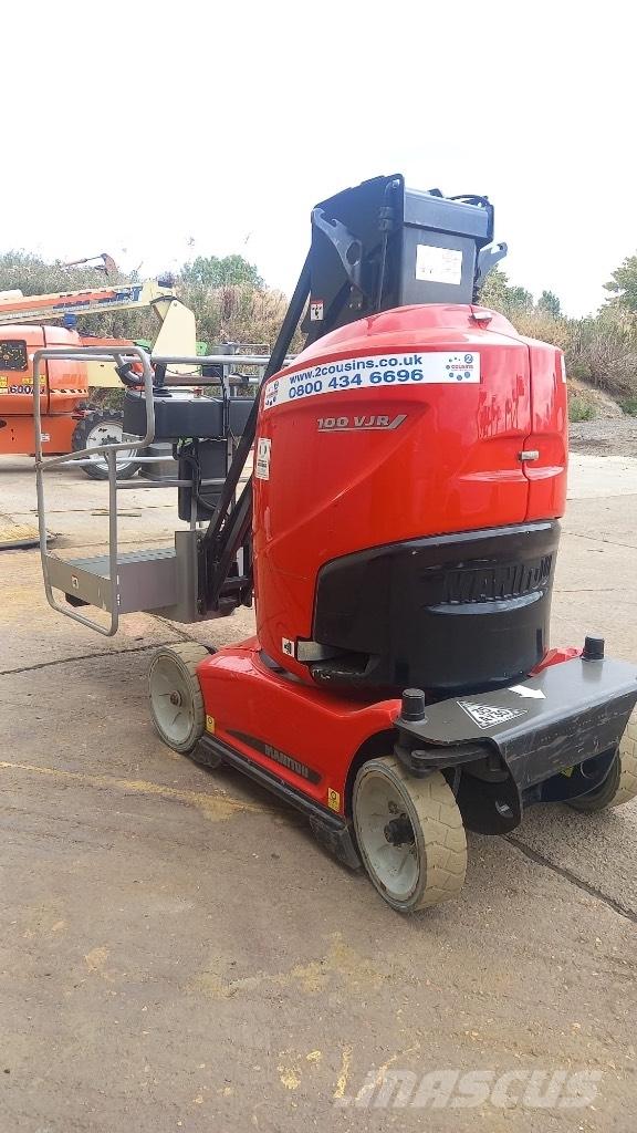 Manitou 100 VJR Vertikální sloupové výtahy