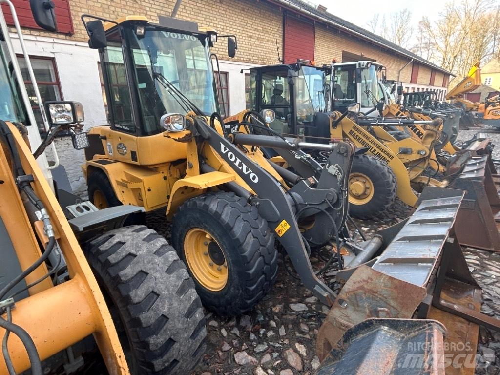 Volvo L 30 G Kolové nakladače