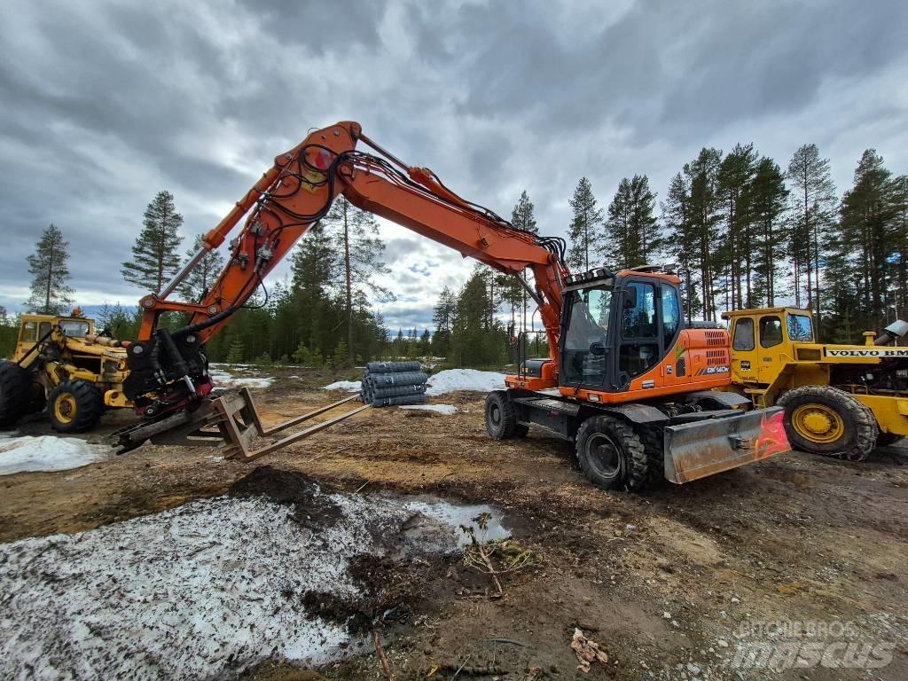 Doosan DX 140 W-3 Kolová rýpadla