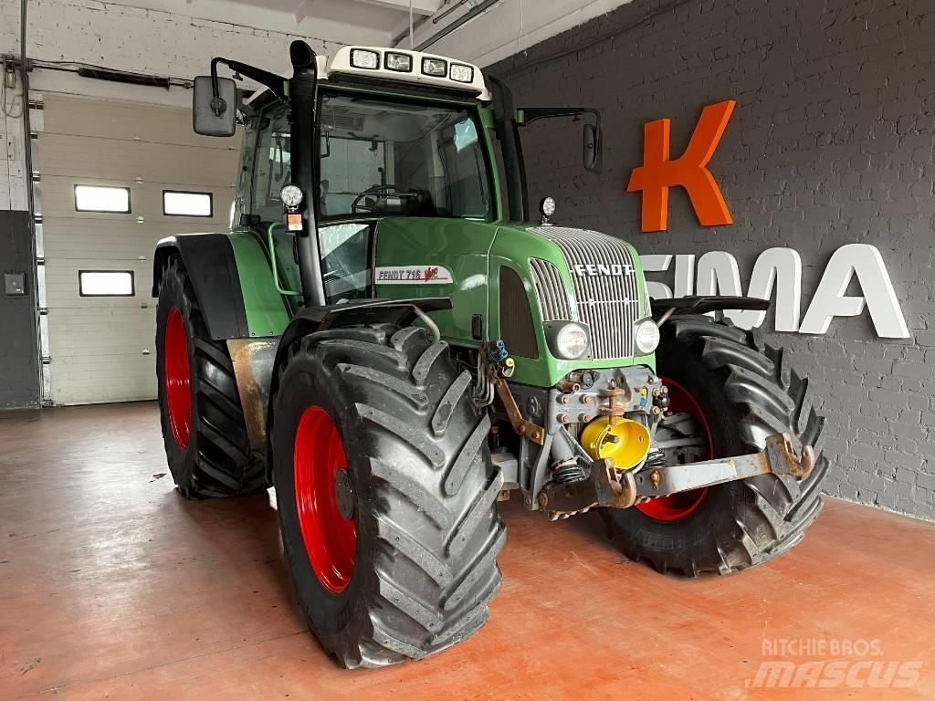 Fendt 716 Vario Traktory