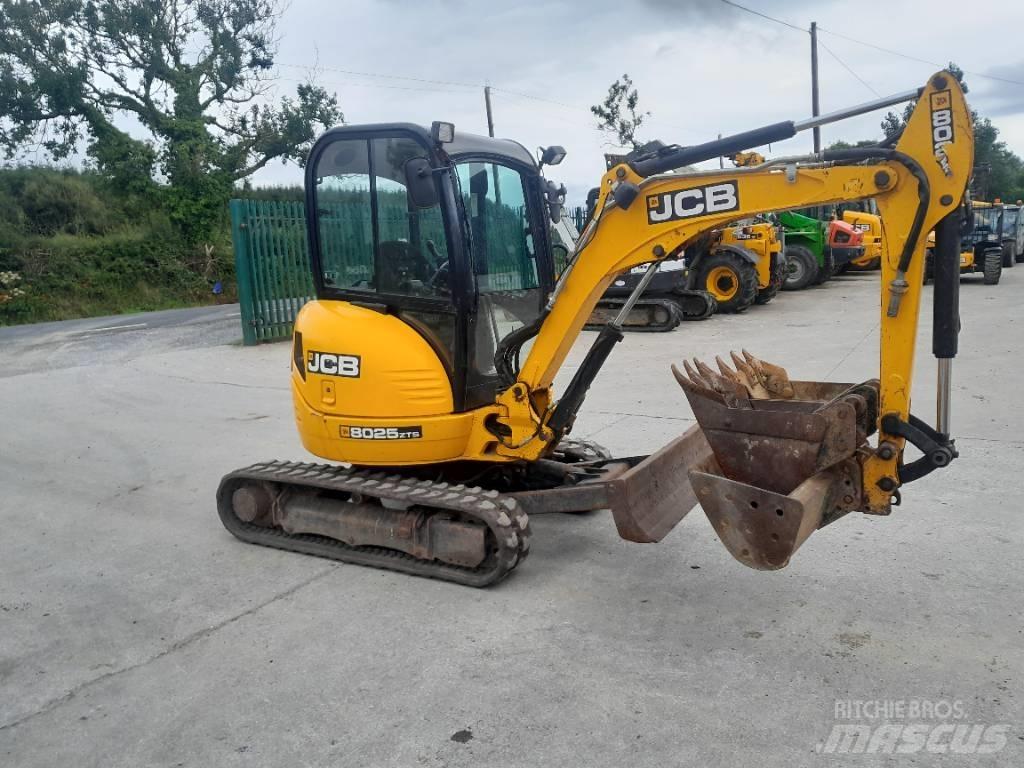 JCB 8025 Mini rýpadla < 7t