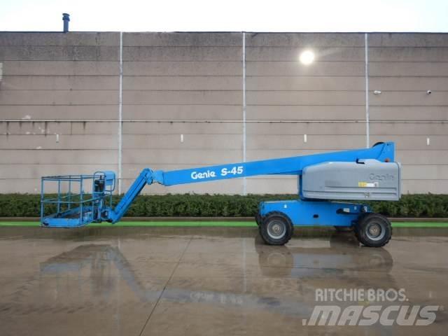 Genie S45 Teleskopické plošiny
