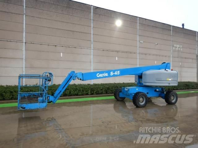 Genie S45 Teleskopické plošiny