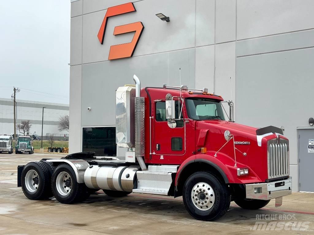 Kenworth T 800 Tahače
