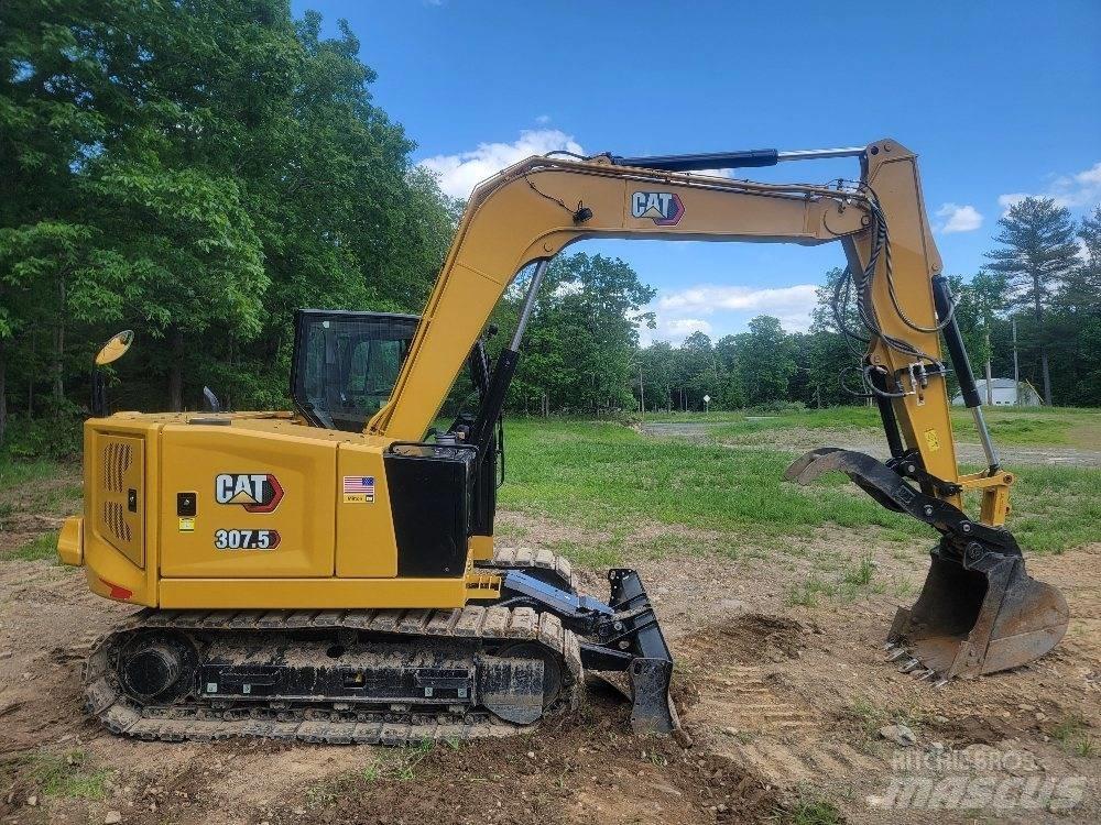 CAT 307 Mini rýpadla < 7t