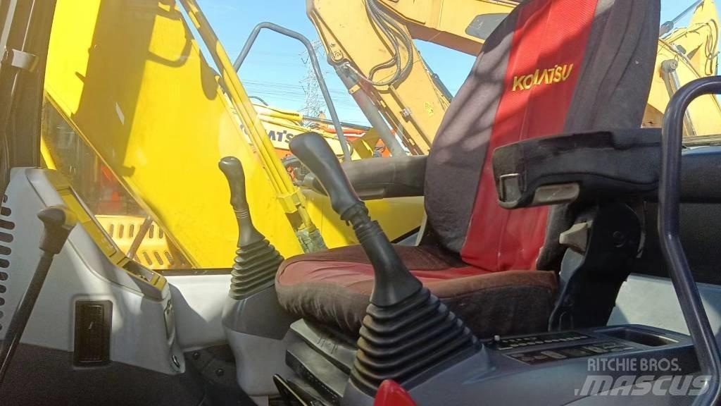 Komatsu PC130 Pásová rýpadla