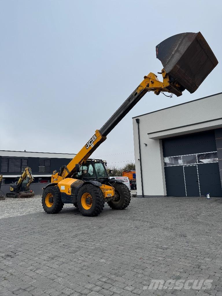 JCB 560-80 Teleskopické nakladače pro zemědělství